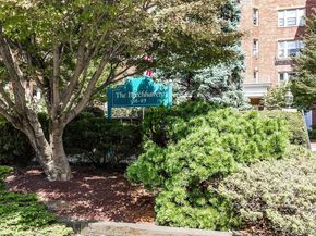 84-49 168th Street 2B, Jamaica Hills NY 11432