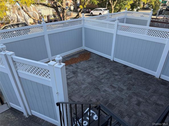 15062 77th Avenue, Flushing NY 11367