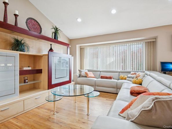 2794 Judith Drive, Bellmore NY 11710