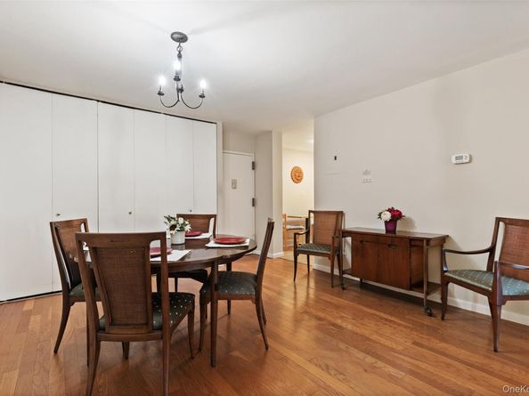 2 Fountain Lane 1N, Scarsdale NY 10583