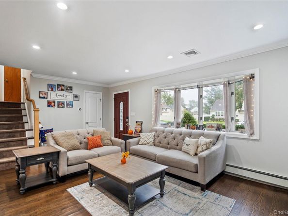 41 Poplar Street, Massapequa NY 11758