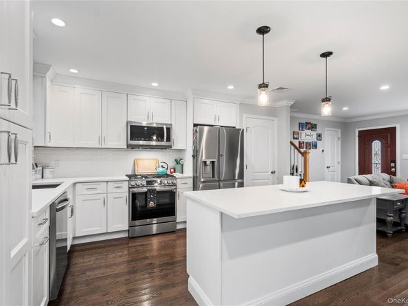41 Poplar Street, Massapequa NY 11758