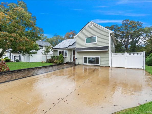 41 Poplar Street, Massapequa NY 11758