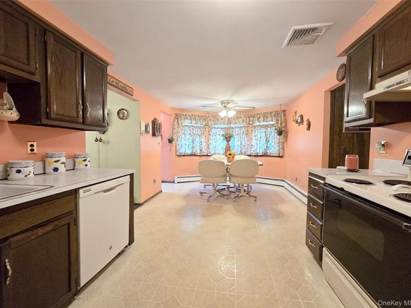 67 Van Brunt Avenue, Selden NY 11784
