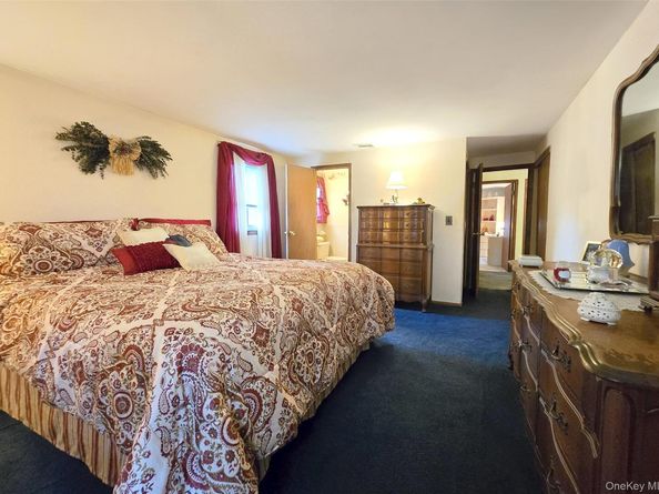 67 Van Brunt Avenue, Selden NY 11784