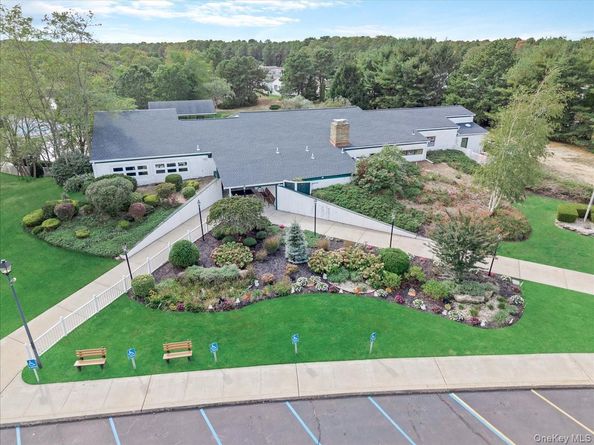 2 Limetree Drive, Manorville NY 11949