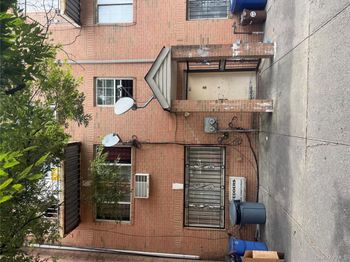 341 Herzl Street