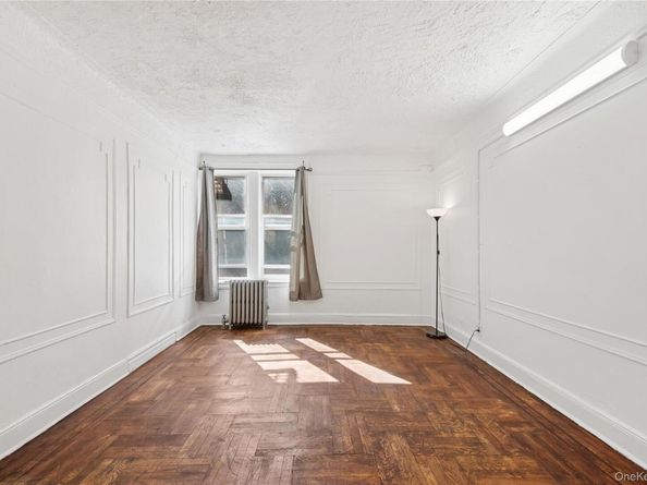 41-25 44th Street C5, Sunnyside NY 11104