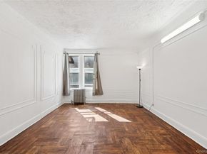 41-25 44th Street C5, Sunnyside NY 11104