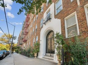 41-25 44th Street C5, Sunnyside NY 11104