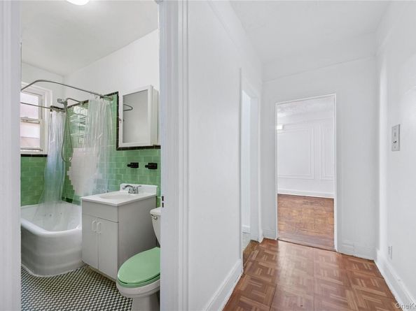 41-25 44th Street C5, Sunnyside NY 11104