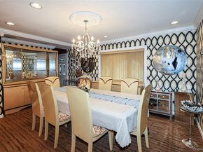 993 Ferngate Drive, Franklin Square NY 11010