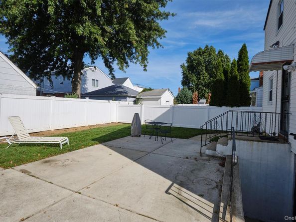 9 Court Street, Elmont NY 11003