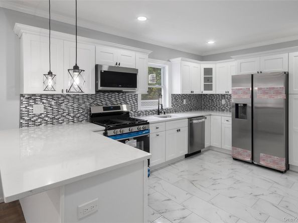 385 Clayton Street, Central Islip NY 11722
