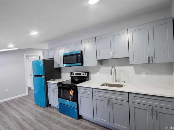 385 Clayton Street, Central Islip NY 11722