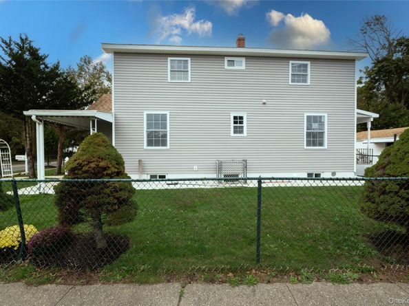 385 Clayton Street, Central Islip NY 11722