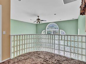 1 Oakleaf Court, Huntington NY 11743