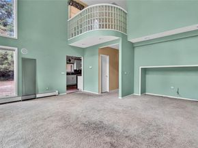 1 Oakleaf Court, Huntington NY 11743
