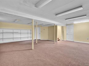 1 Oakleaf Court, Huntington NY 11743