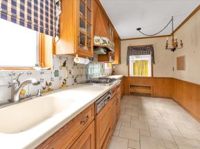 47-44 Glenwood Street, Little Neck NY 11362