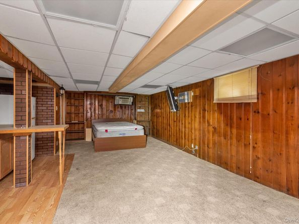 47-44 Glenwood Street, Little Neck NY 11362