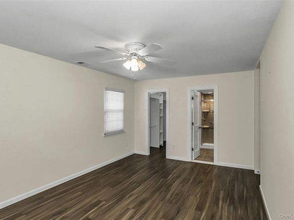 93 Palo Alto Drive, Plainview NY 11803