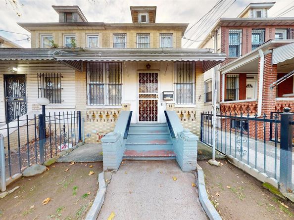 3227 Fenton Avenue, Bronx NY 10469