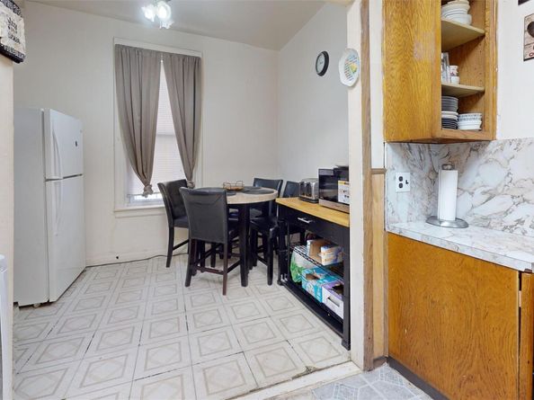 3227 Fenton Avenue, Bronx NY 10469