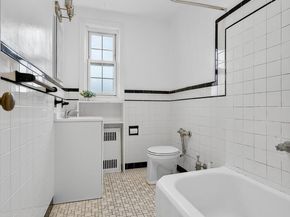 8 Welwyn Road 3F, Great Neck NY 11021