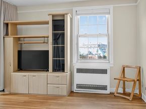 8 Welwyn Road 3F, Great Neck NY 11021