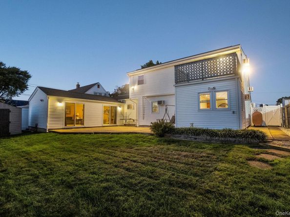 179 Swan Lane, Levittown NY 11756