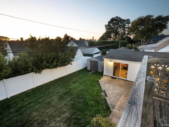 179 Swan Lane, Levittown NY 11756