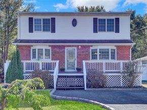 30 Kilroy Drive, Mastic NY 11950