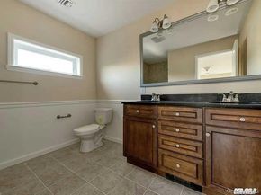 3665 Carrel Boulevard, Oceanside NY 11572