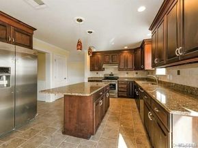 3665 Carrel Boulevard, Oceanside NY 11572