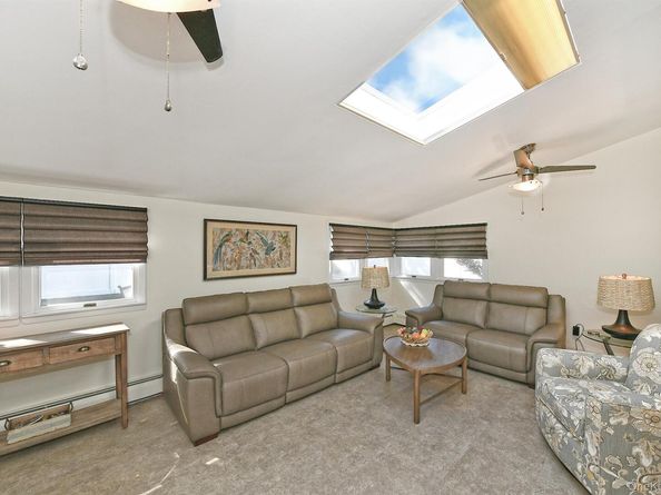 114 Twig Lane, Levittown NY 11756