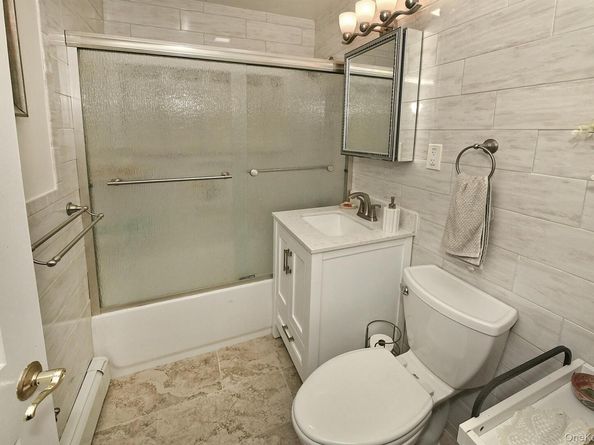 114 Twig Lane, Levittown NY 11756