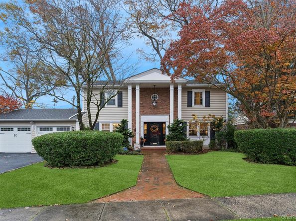 126 Andover Road, Rockville Centre NY 11570