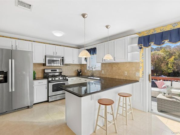 230 Glen Street, Glen Cove NY 11542