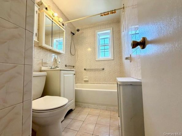 65-26B 223 Place 2, Bayside NY 11364