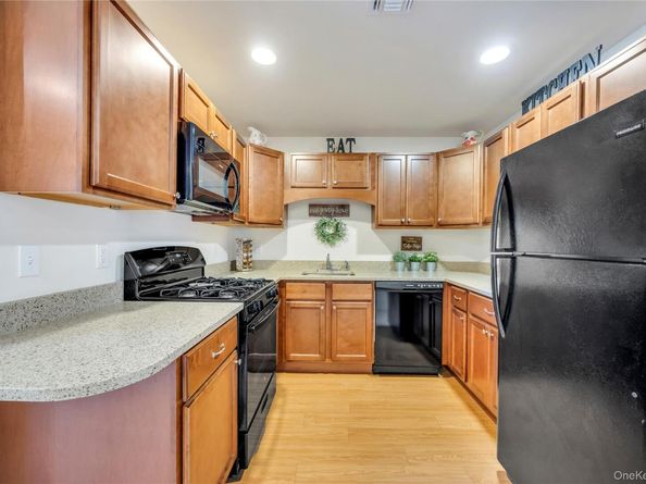 100 Weatherby Lane 100, Central Islip NY 11722