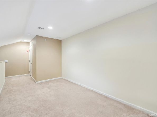 100 Weatherby Lane 100, Central Islip NY 11722