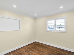 248 N Iowa Avenue, Massapequa NY 11758