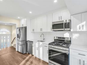 248 N Iowa Avenue, Massapequa NY 11758