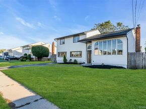 248 N Iowa Avenue, Massapequa NY 11758