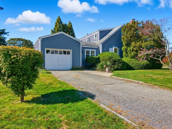 105 Dogwood Road, Northport NY 11768