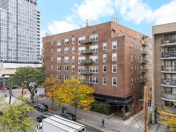 134-54 Maple Avenue 3W, Flushing NY 11355