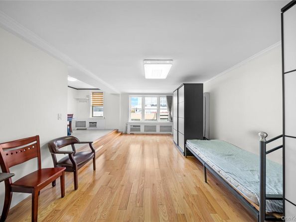 134-54 Maple Avenue 3W, Flushing NY 11355