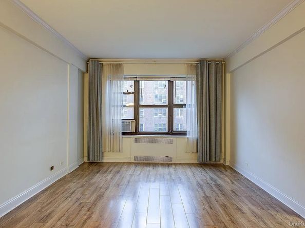 67-76 Booth Street 4F, Forest Hills NY 11375