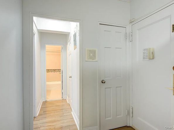 67-76 Booth Street 4F, Forest Hills NY 11375